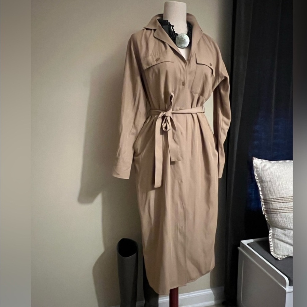 Women's Uniqlo Tan Trench Dress - Picture 5 of 6